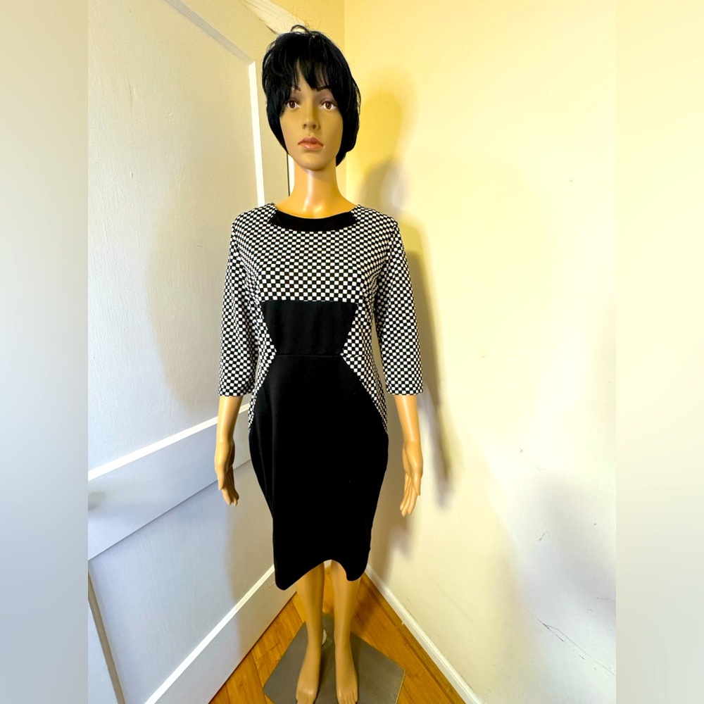 NWOT- Fashion Mia Women Dress -Size XL